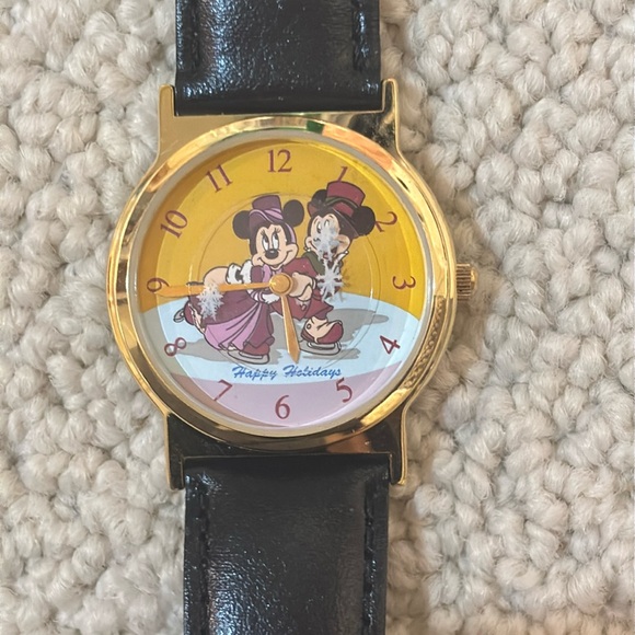 Disney Mickey and Minnie Cast Exclusive 1998 Holiday Celebration Watch - Picture 1 of 4